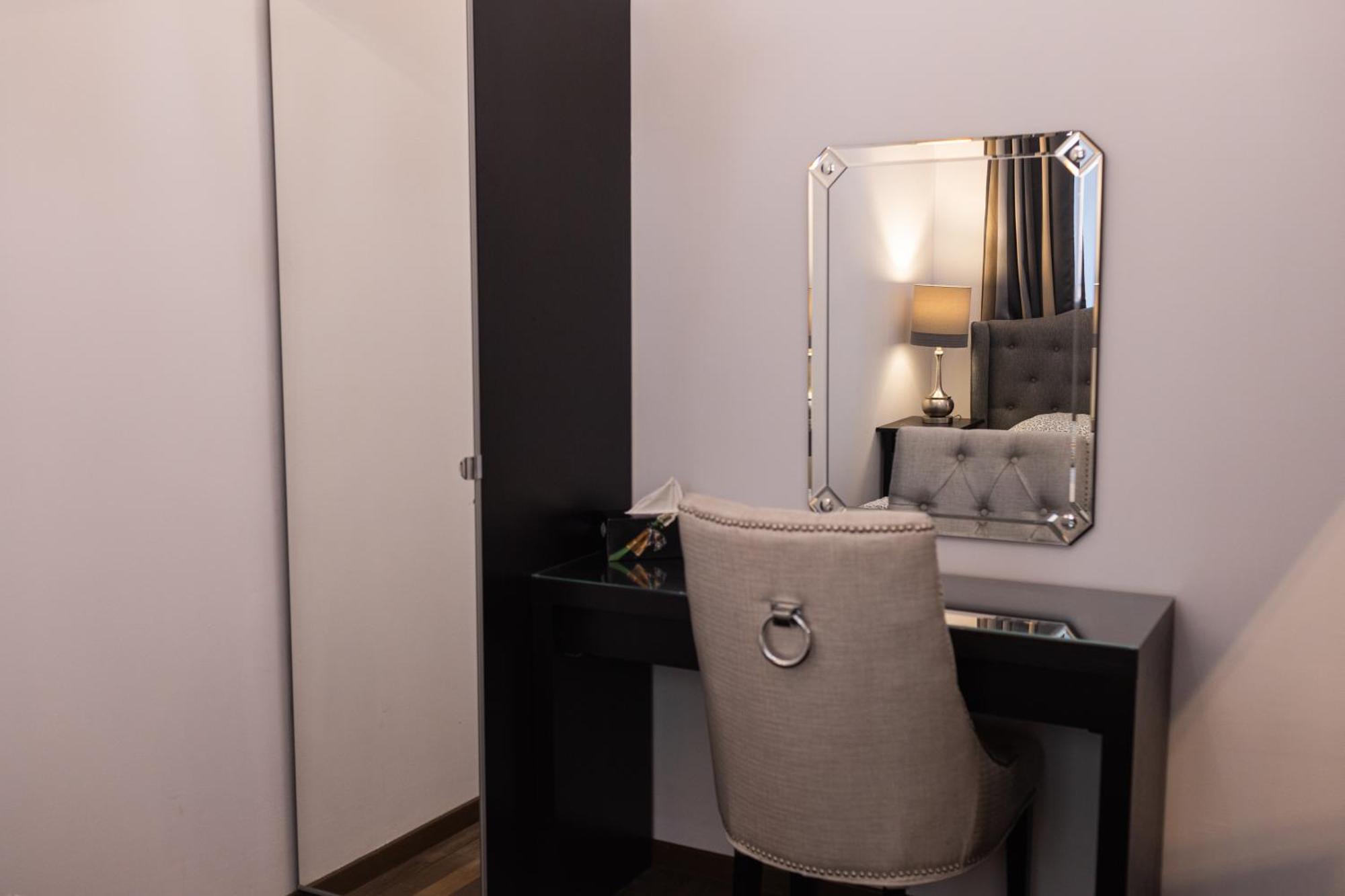 Lux Apartmenty - Old City Krasków Eksteriør bilde